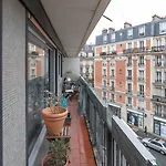 La Casa Owens - Spacious Flat With Balcony